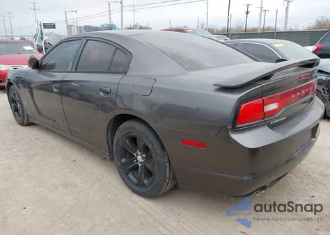 2013 Dodge Charger Se z USA, uszkodzony, nr VIN 2C3CDXBG4DH665171